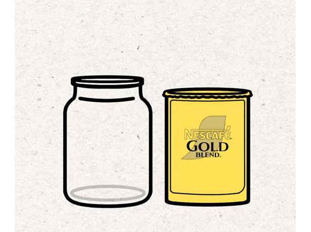 口径6㎝以上の密閉容器と「ネスカフェ エコ＆システムパック（つめかえパック）」を用意します