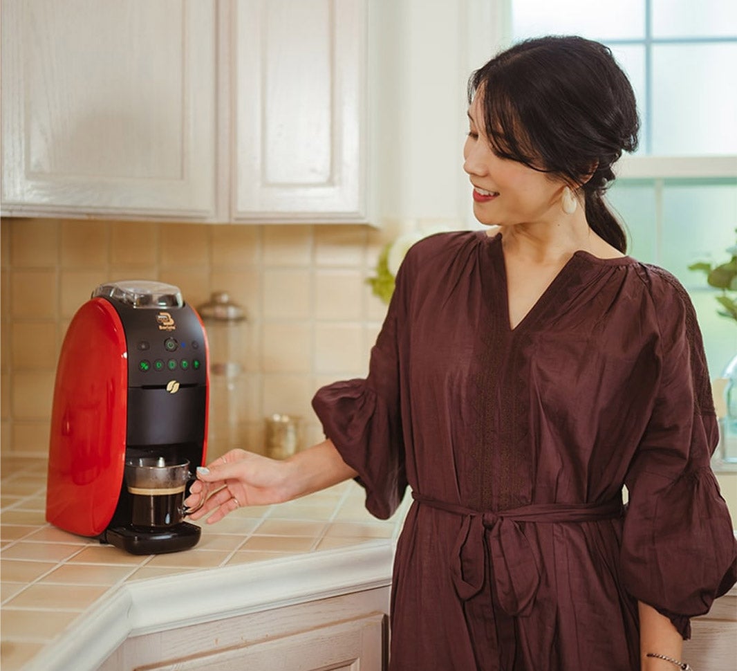 「お休みの午後はコーヒーでまったり過ごす」