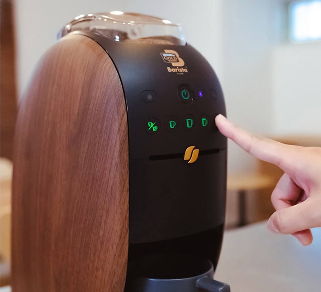 「和菓子の優しい甘味と、コーヒーのマリアージュにほっと一息」