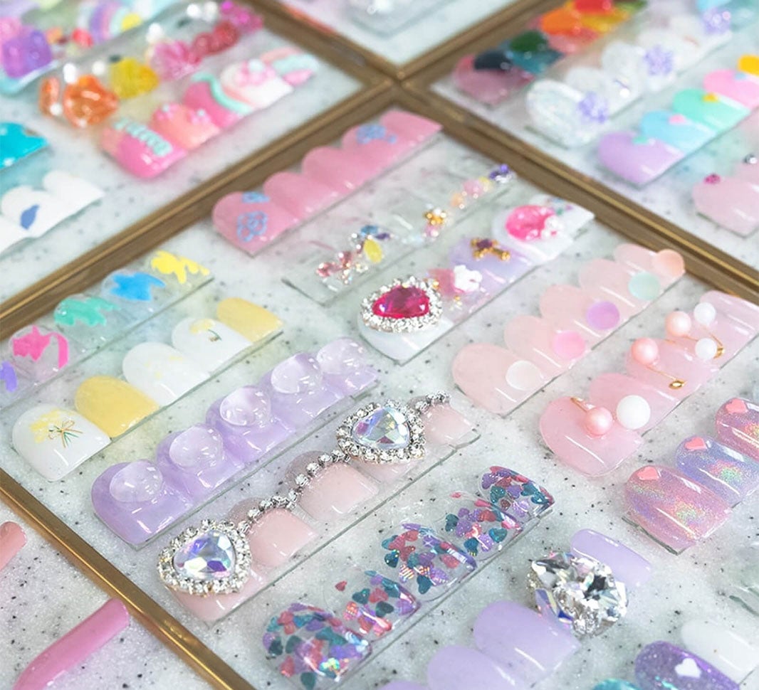 「その日“かわいい”と思ったものを表現する、365日ネイル投稿」