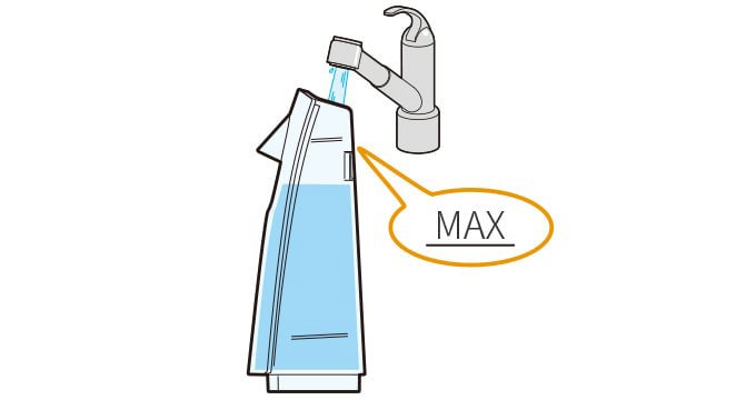 03飲用水を入れる