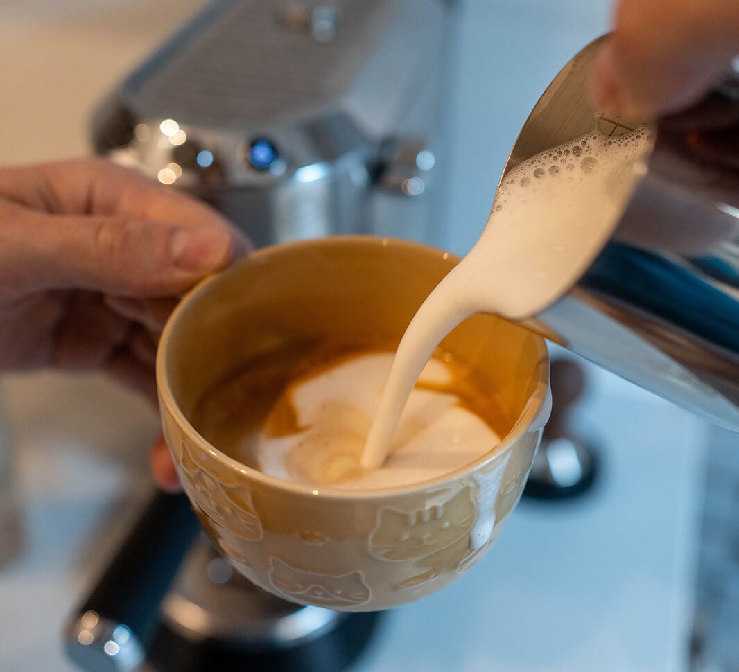 HowToMakeCappuccinoAtHome_Image