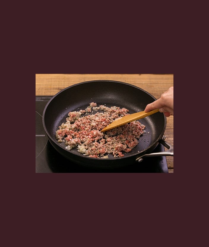 10分で簡単！ ミートソースパスタ ステップ 1