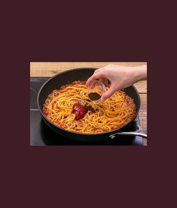 10分で簡単！ ミートソースパスタ ステップ 3
