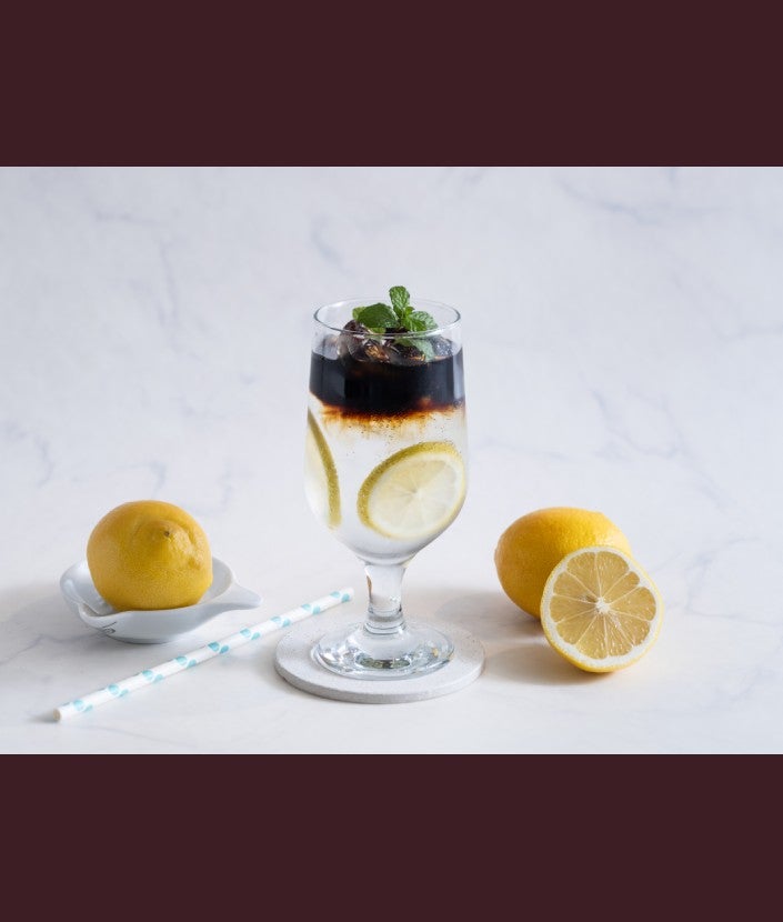 “ネスカフェ エスプレッソベース”で簡単！コーヒーレモネード ステップ 1