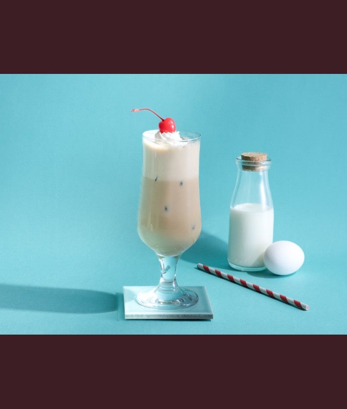 “ネスカフェ エスプレッソベース”でコーヒーミルクセーキ ステップ 1