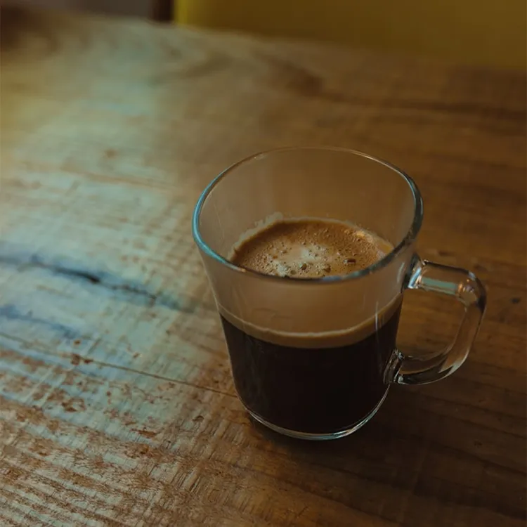 「お休みの午後はコーヒーでまったり過ごす」