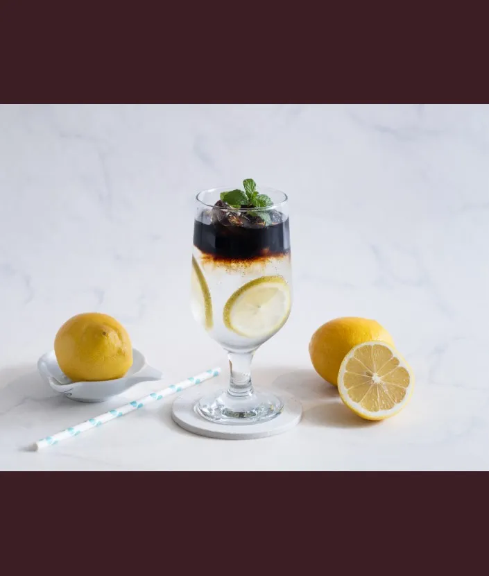 “ネスカフェ エスプレッソベース”で簡単！コーヒーレモネード ステップ 1