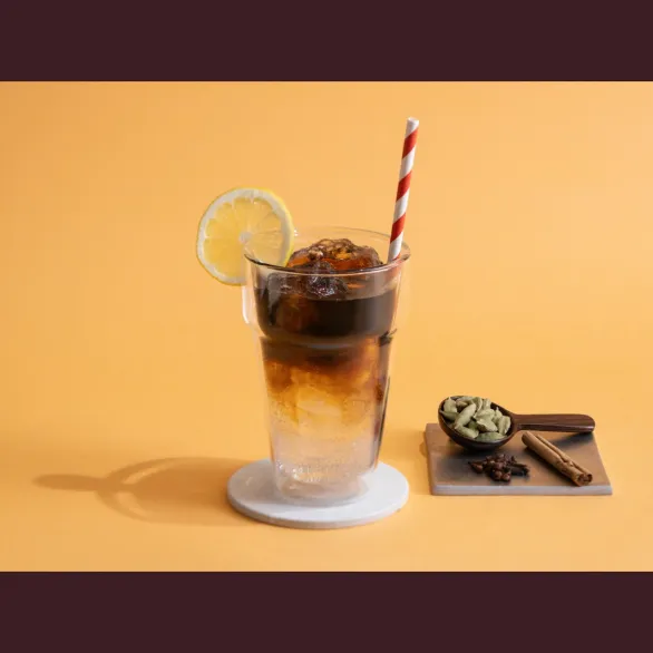 “ネスカフェ エスプレッソベース”で簡単！クラフトコーラ風アイスコーヒー レシピ